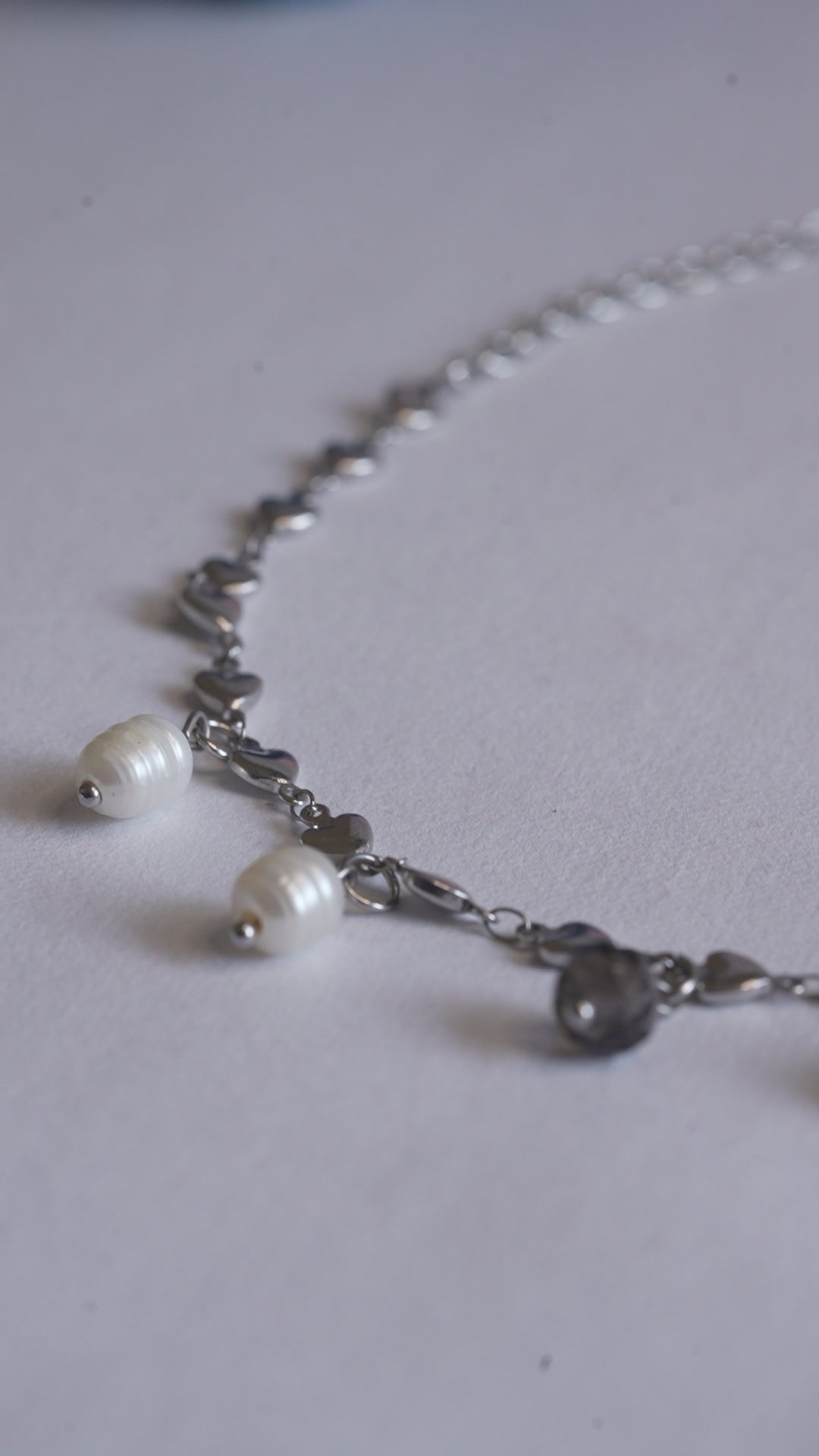 NOIR HEART NECKLACE